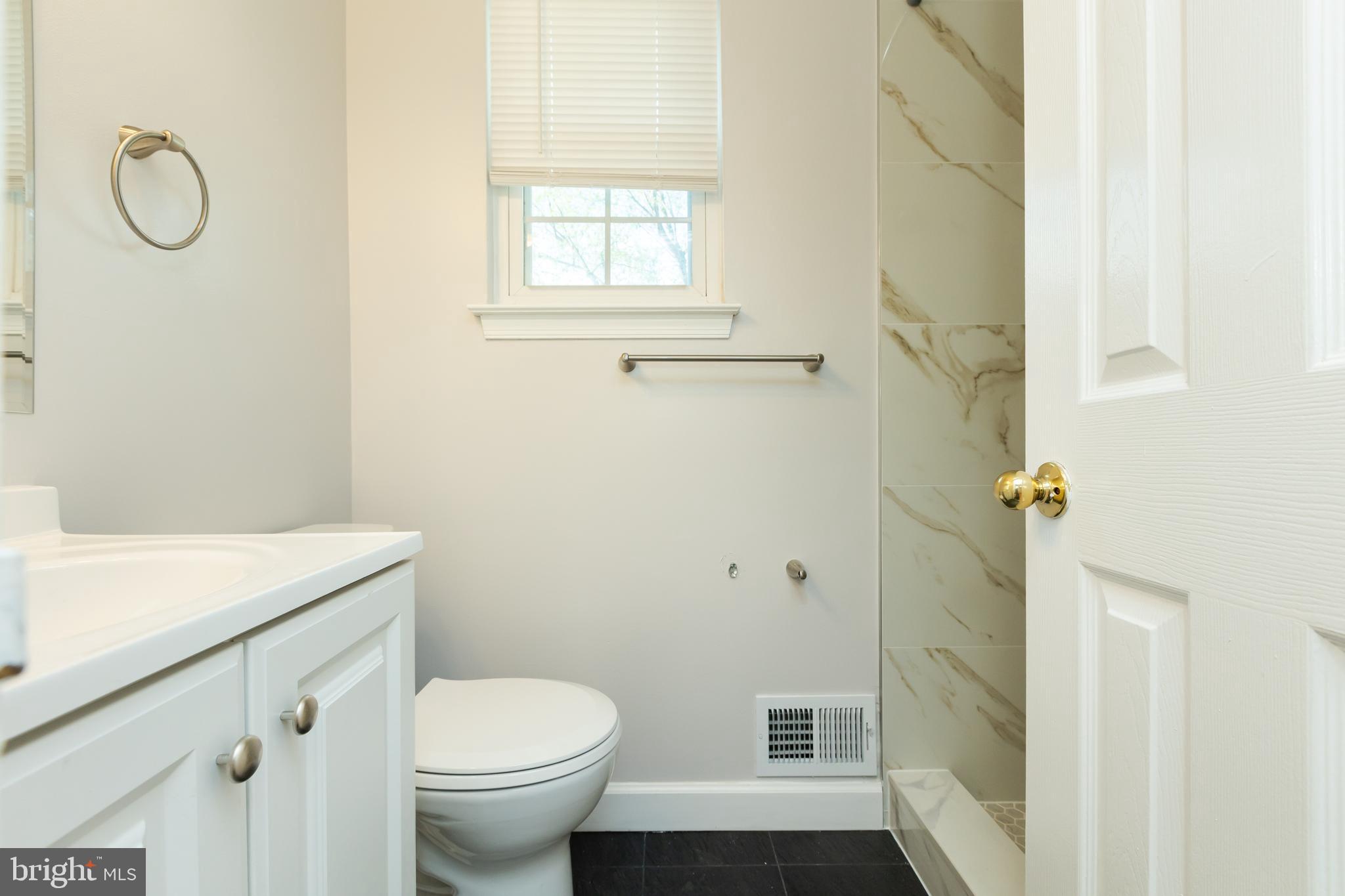 9004 Roundleaf Way Gaithersburg, MD 20879 - Photo 17 of 55