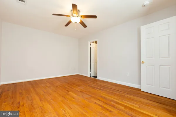 $3,850 | 9004 Roundleaf Way, Gaithersburg, MD 20879