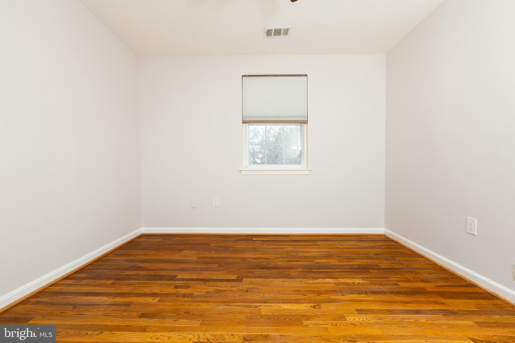 9004 Roundleaf Way Gaithersburg, MD 20879 - Photo 27 of 55