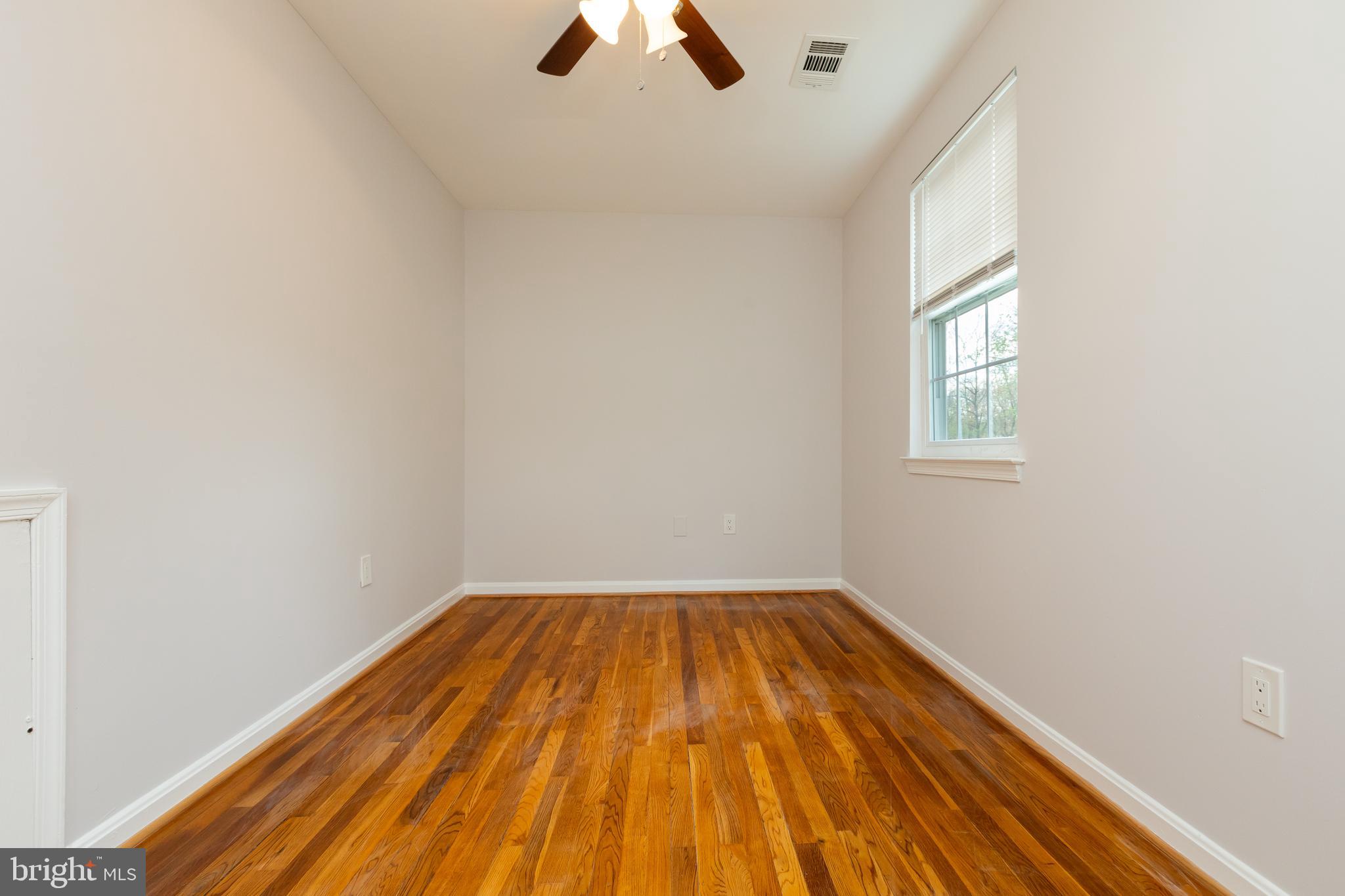 9004 Roundleaf Way Gaithersburg, MD 20879 - Photo 28 of 55