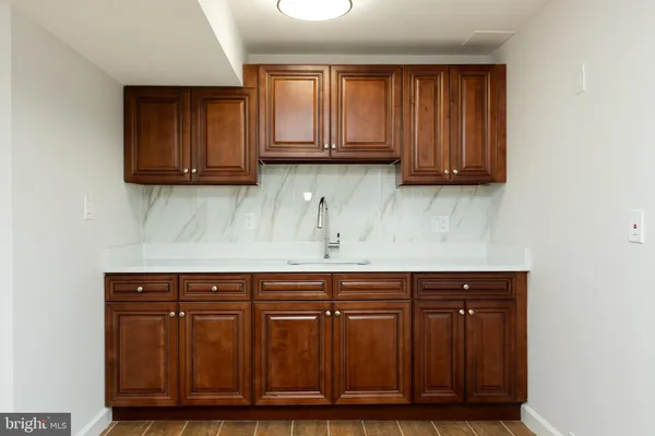 $3,850 | 9004 Roundleaf Way, Gaithersburg, MD 20879