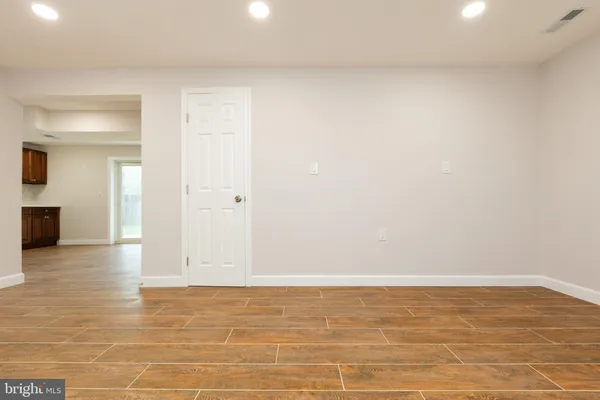 $3,850 | 9004 Roundleaf Way, Gaithersburg, MD 20879