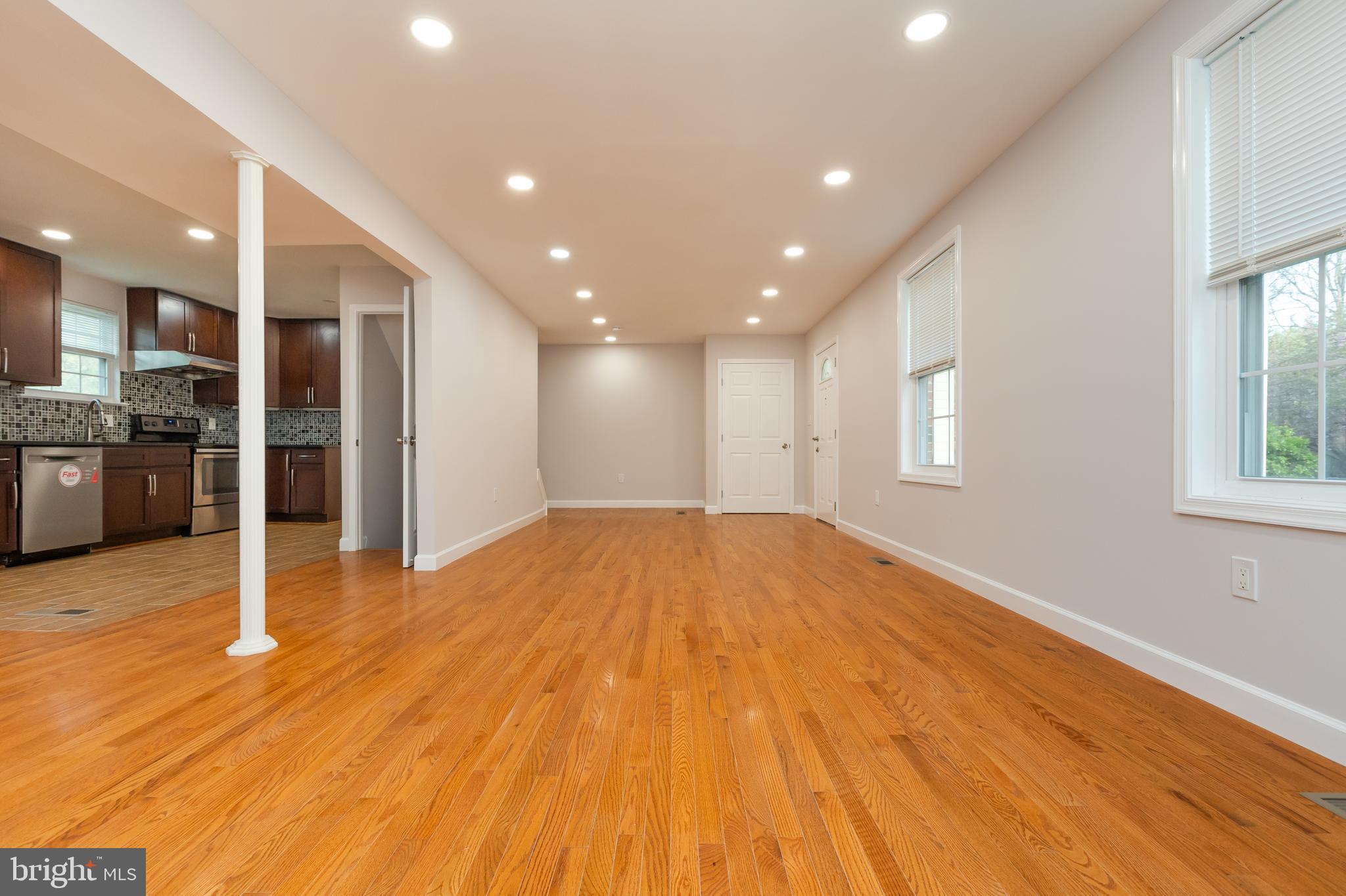 9004 Roundleaf Way Gaithersburg, MD 20879 - Photo 6 of 55