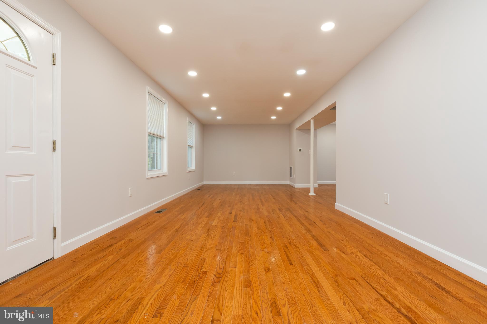 9004 Roundleaf Way Gaithersburg, MD 20879 - Photo 8 of 55