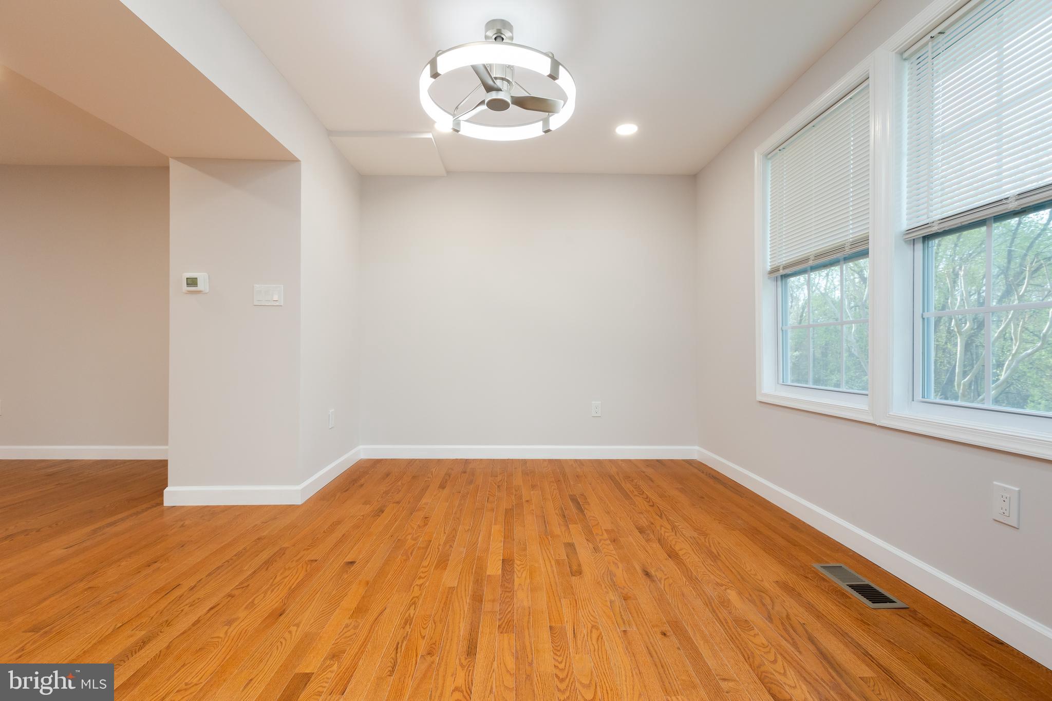 9004 Roundleaf Way Gaithersburg, MD 20879 - Photo 10 of 55