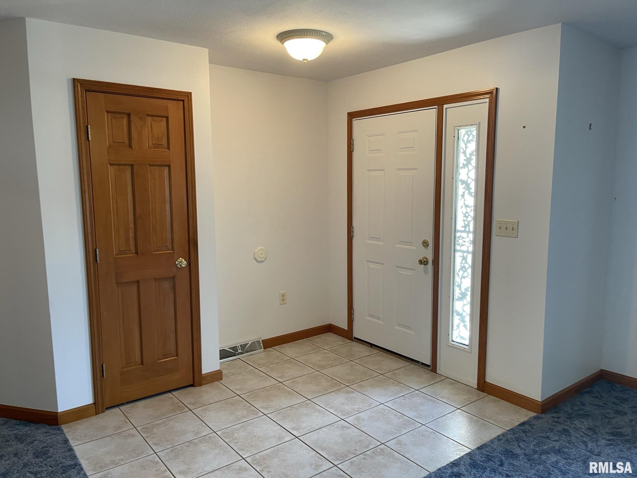 5129 Mitchell Road Spaulding, IL 62561 - Photo 3 of 31