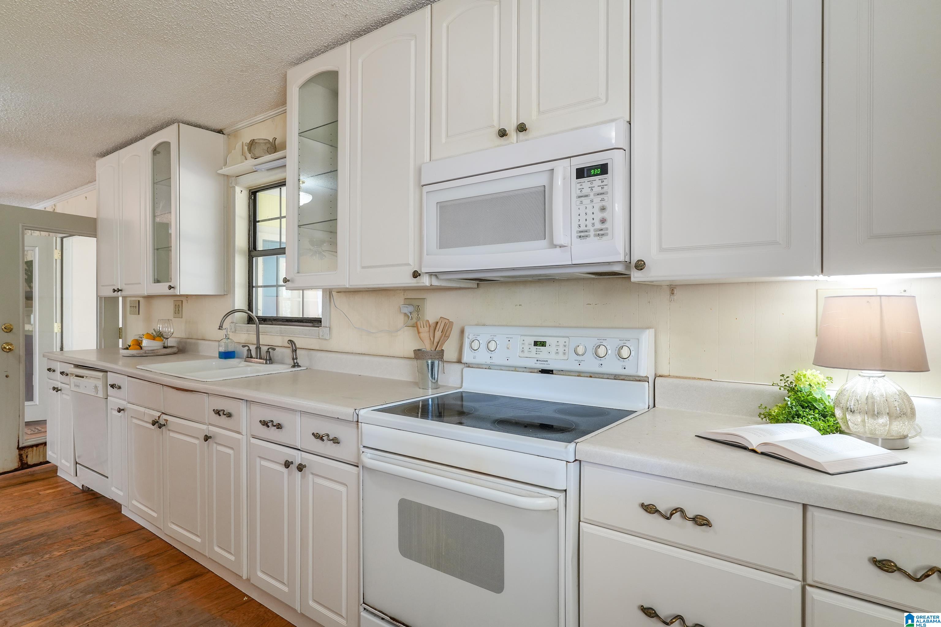 6317 Lou George Loop Bessemer, AL 35022 - Photo 2 of 42
