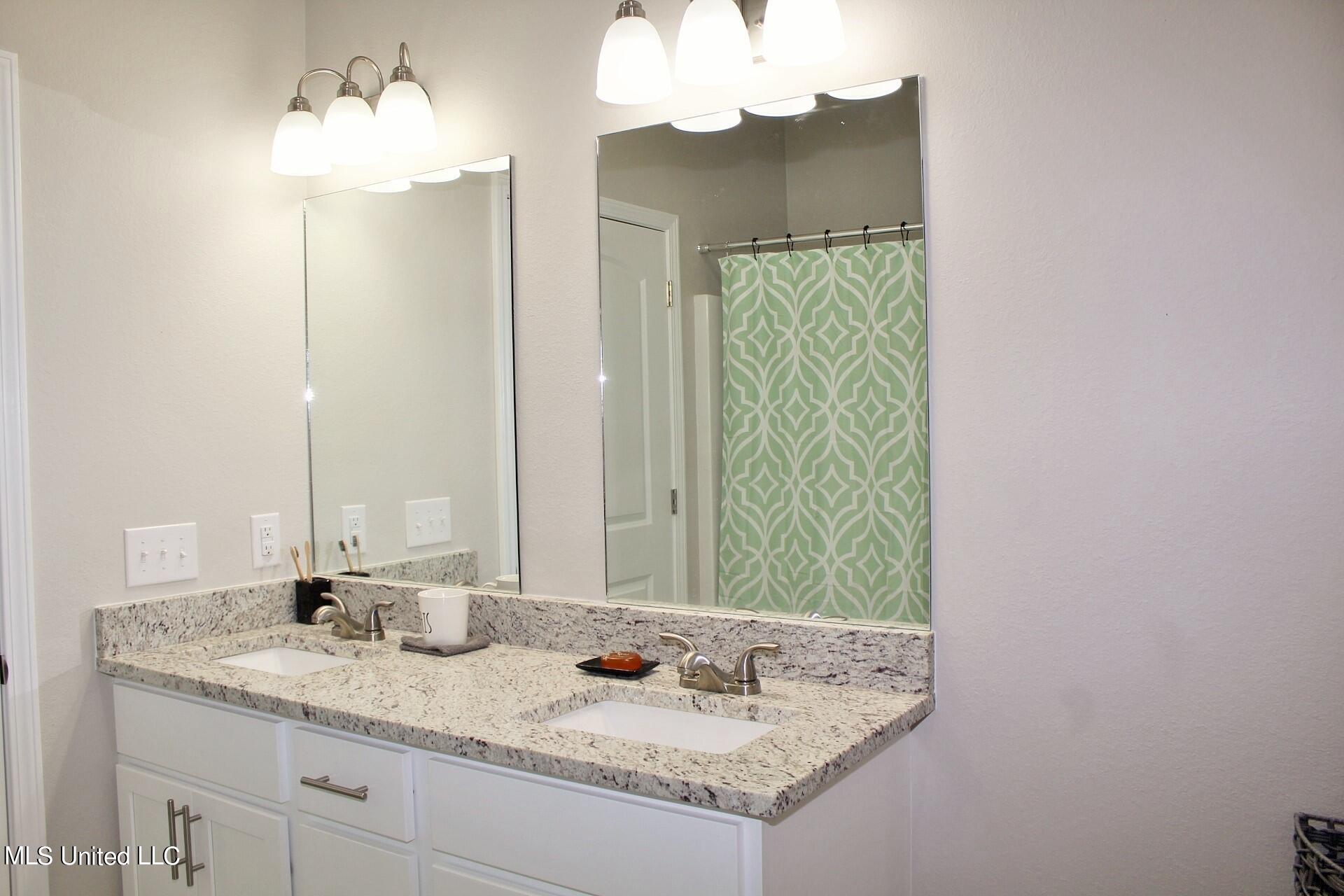 180 Ridge Lane Lucedale, MS 39452 - Photo 12 of 19 Master Bathroom