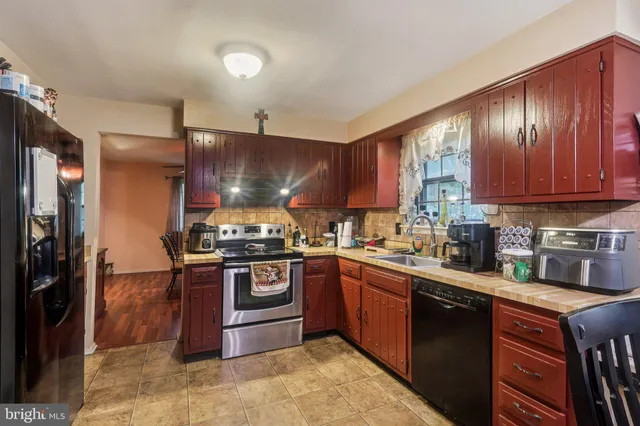 $455,000 | 6 Horseshoe Court, Tabernacle, NJ 08088