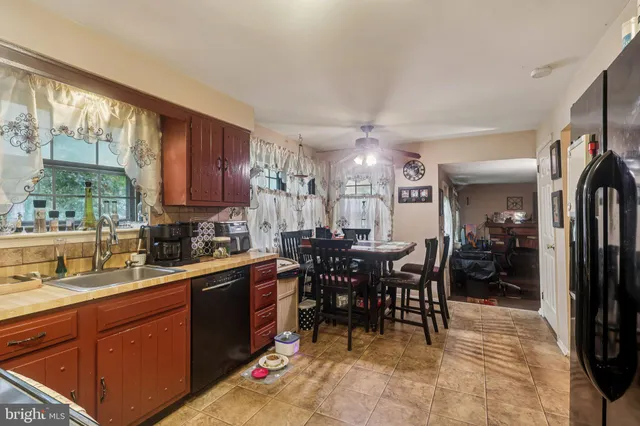 $455,000 | 6 Horseshoe Court, Tabernacle, NJ 08088