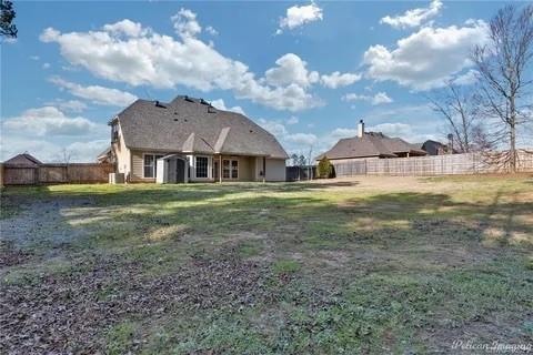 2805 Clearbrook Way Haughton, LA 71037 - Photo 33 of 33 a view of a house with a yard