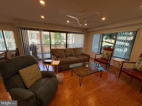 $4,295 | 1600 Prince Street, Unit 101, Alexandria, VA 22314