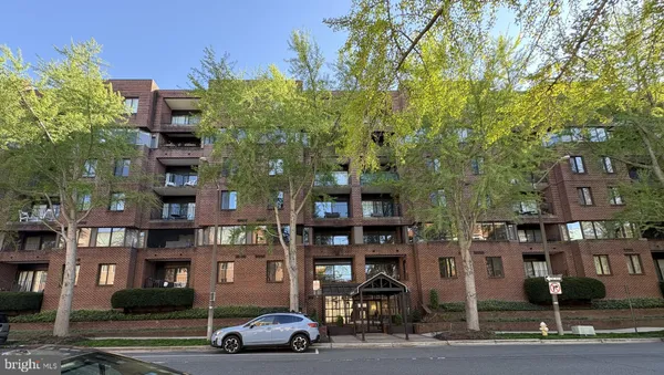 $4,295 | 1600 Prince Street, Unit 101, Alexandria, VA 22314