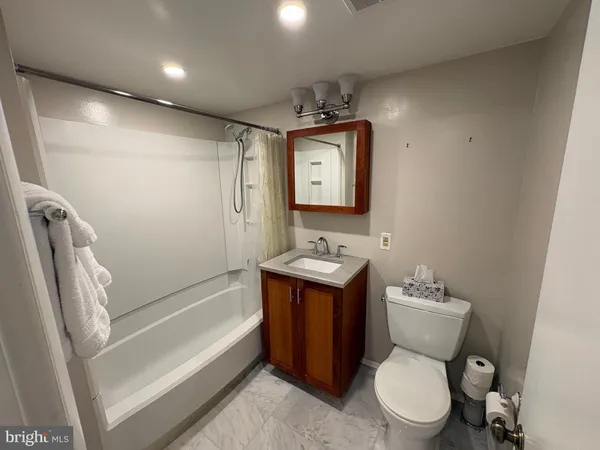$4,295 | 1600 Prince Street, Unit 101, Alexandria, VA 22314