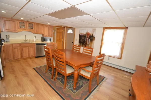 $625,000 | 221 Spruce Run Drive, Dingmans Ferry, PA 18328