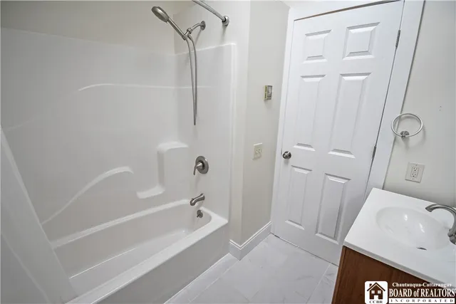 $1,475 | 101 Valley Street, Chautauqua, NY 14757