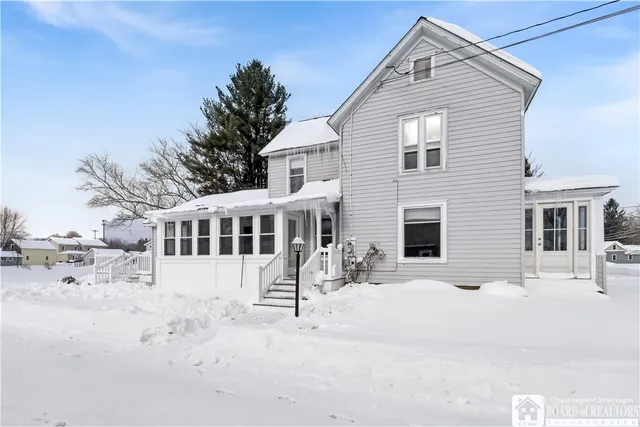 $1,475 | 101 Valley Street, Chautauqua, NY 14757