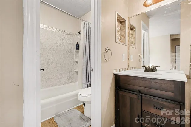 $243,500 | 6102 Honeysuckle Lane, Charlotte, NC 28212