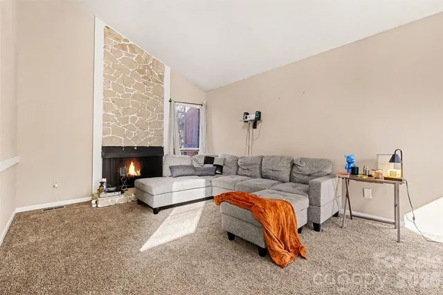 $243,500 | 6102 Honeysuckle Lane, Charlotte, NC 28212