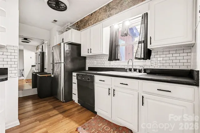 $243,500 | 6102 Honeysuckle Lane, Charlotte, NC 28212