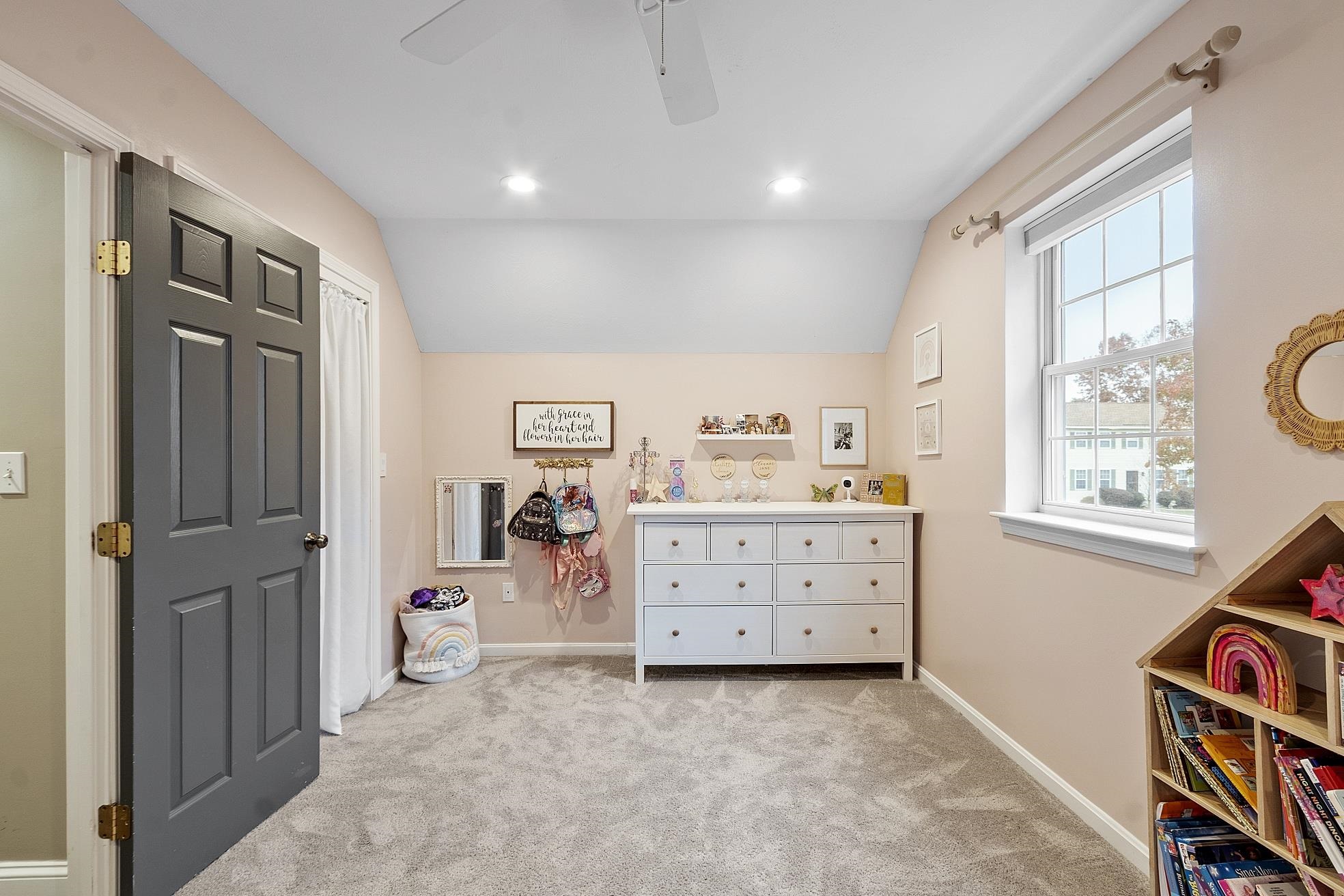 3 Independence Drive Merrimack, NH 03054 - Photo 23 of 59