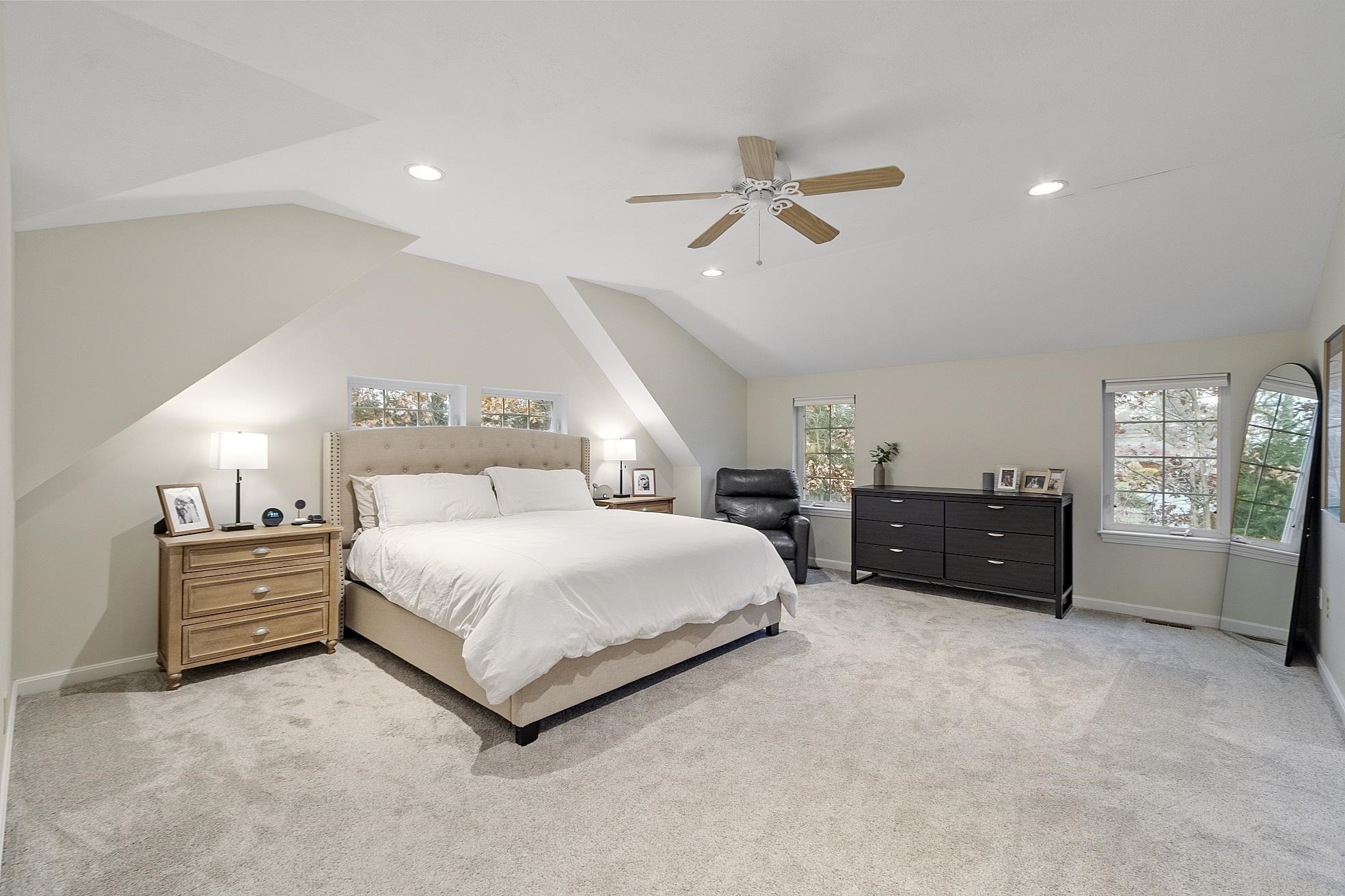 3 Independence Drive Merrimack, NH 03054 - Photo 24 of 59