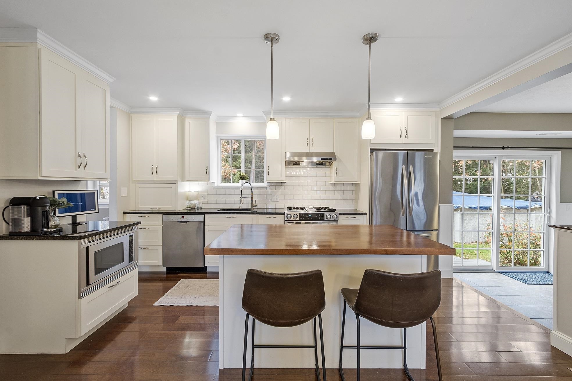 3 Independence Drive Merrimack, NH 03054 - Photo 7 of 59