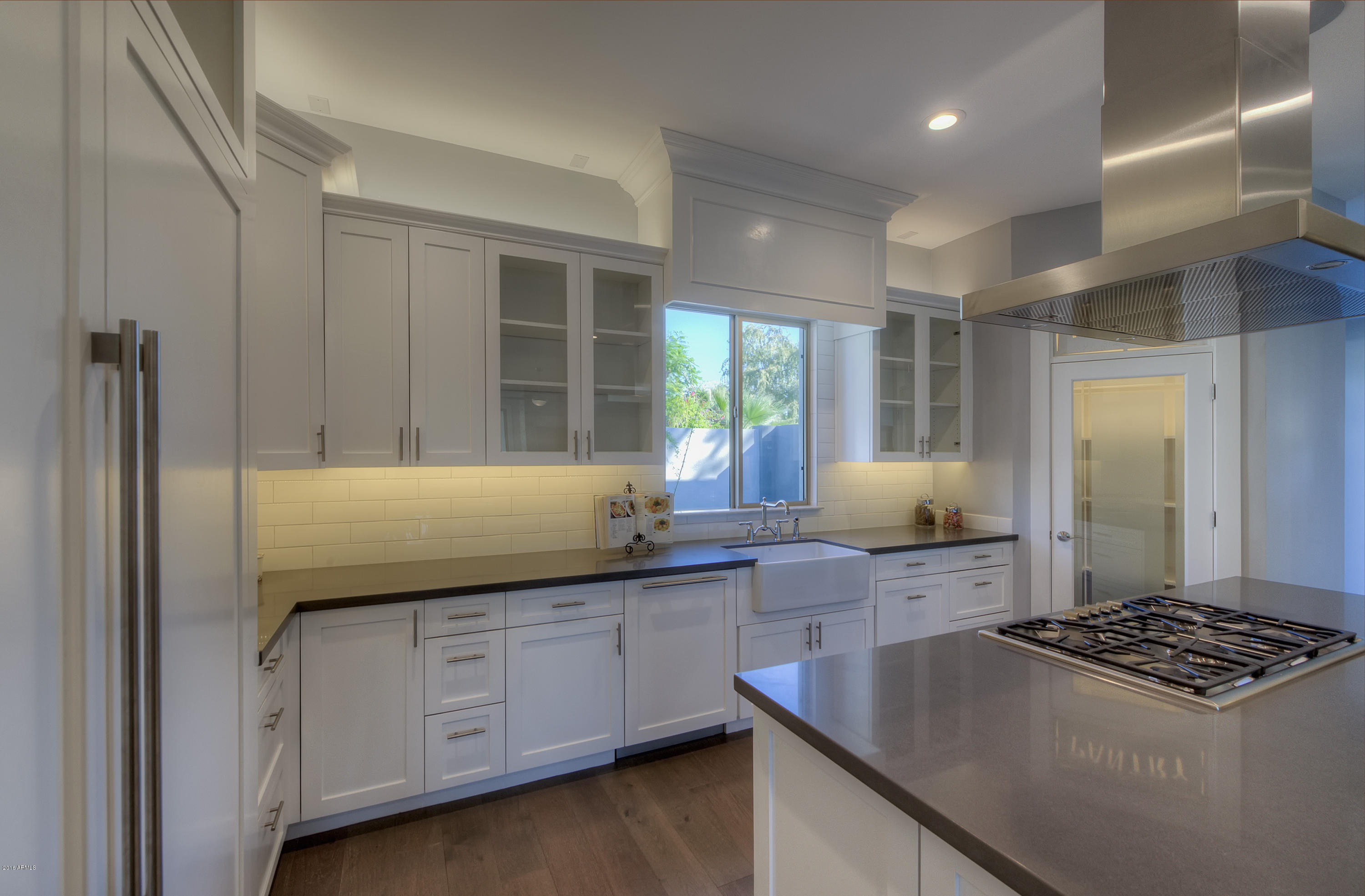 320 East Lamar Road Phoenix, AZ 85012 - Photo 8 of 26 008_Kitchen Detail