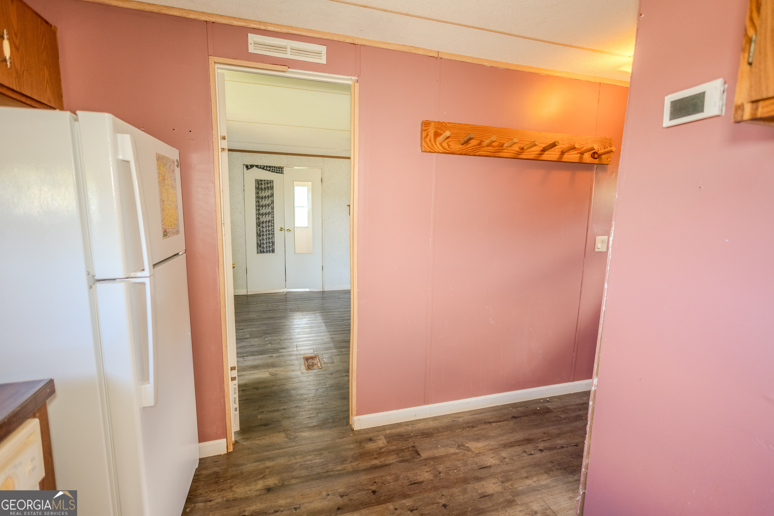 35 Brooks Street Canon, GA 30520 - Photo 7 of 25 a view of a hallway with wooden floor