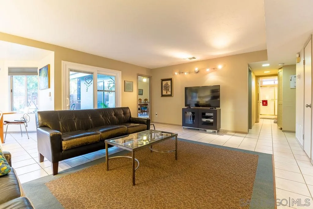 2123 Wind River Road El Cajon, CA 92019 - Photo 10 of 25 Gallery Image 10