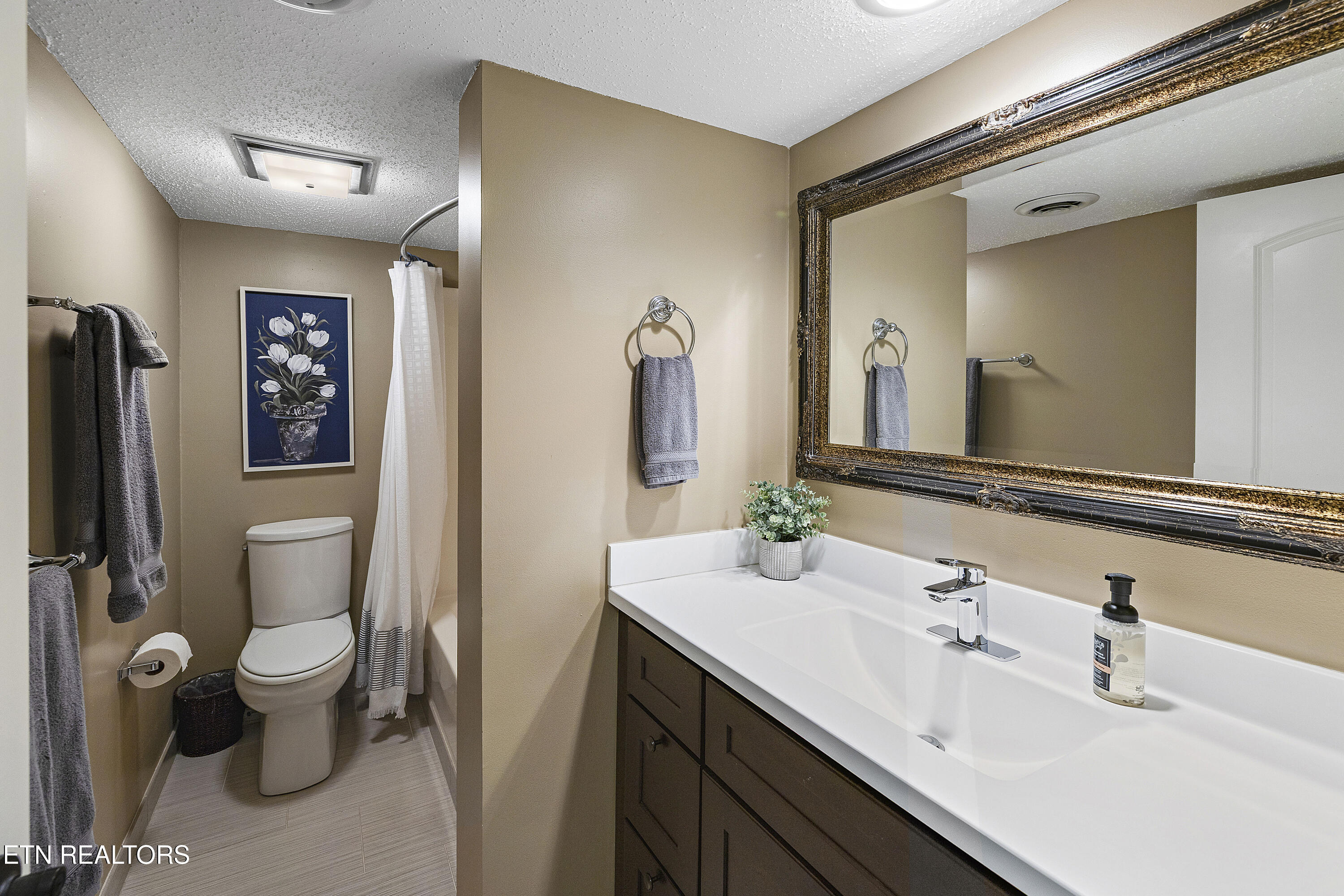 208 Baltusrol Road Knoxville, TN 37934 - Photo 23 of 38 Tertiary Full Bath