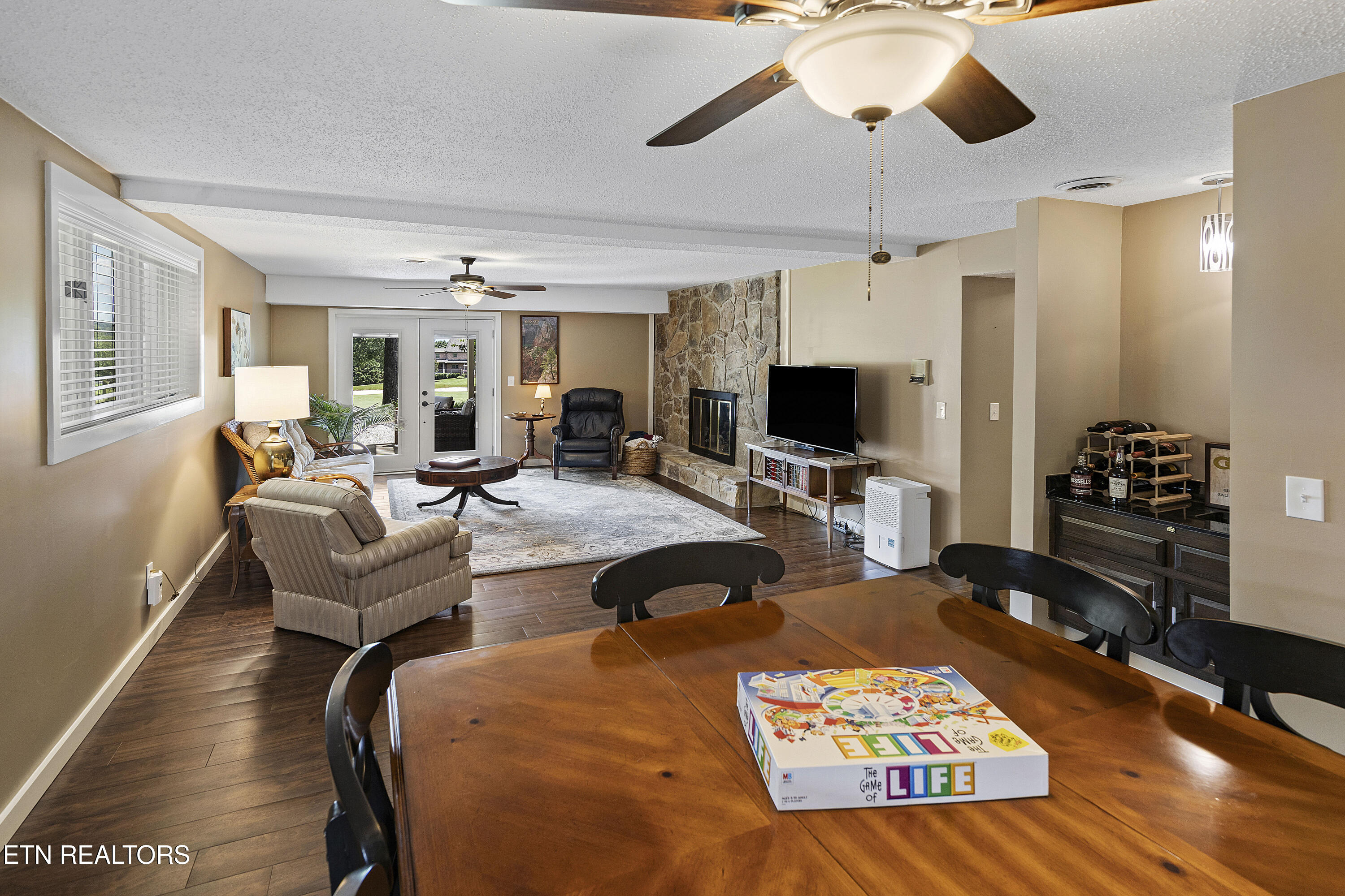 208 Baltusrol Road Knoxville, TN 37934 - Photo 26 of 38 Extra Dining Space with Wet Bar