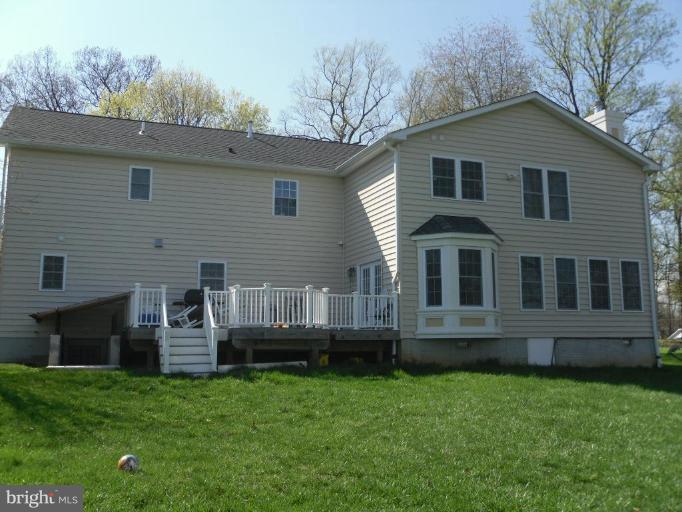 15613 Peach Orchard Road Silver Spring, MD 20905 - Photo 3 of 3 Exterior (Rear)