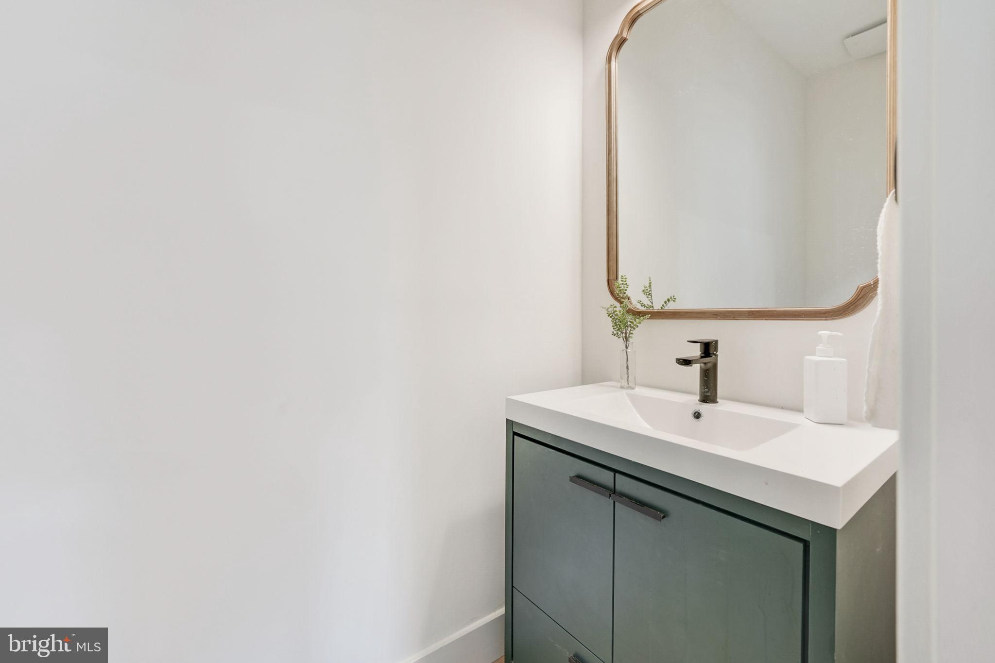 1703 Shenandoah Road Alexandria, VA 22308 - Photo 21 of 54