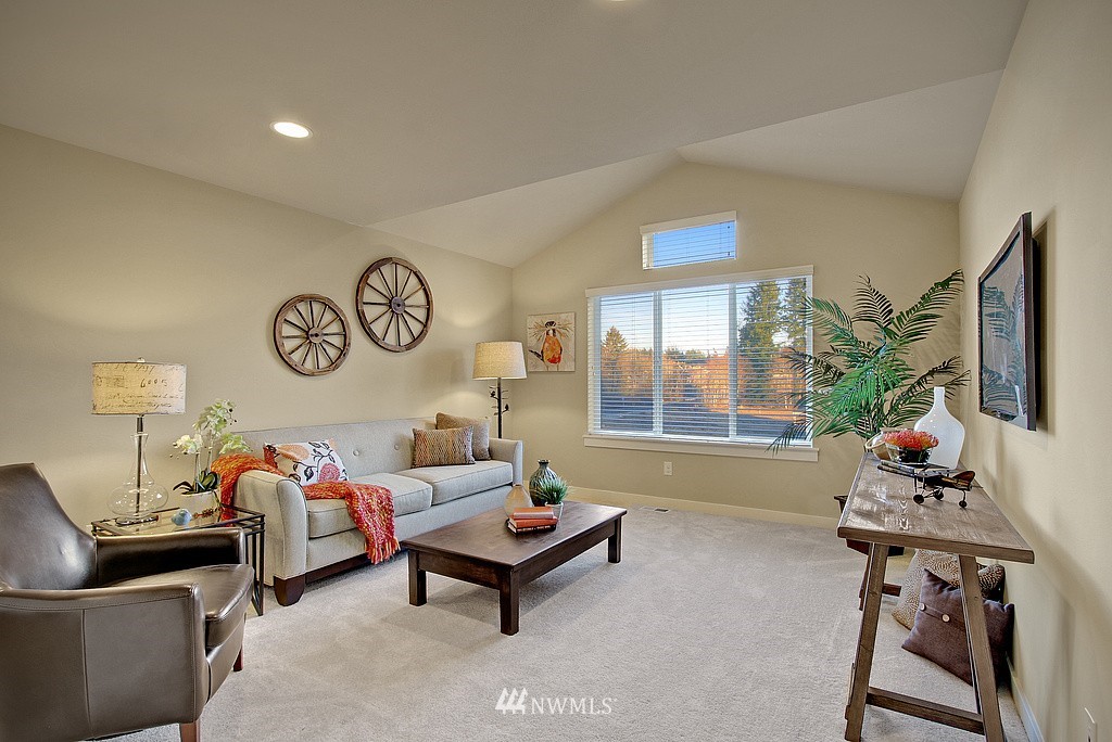 16823 37th Drive Southeast Bothell, WA 98012 - Photo 13 of 17 Gallery Image 13