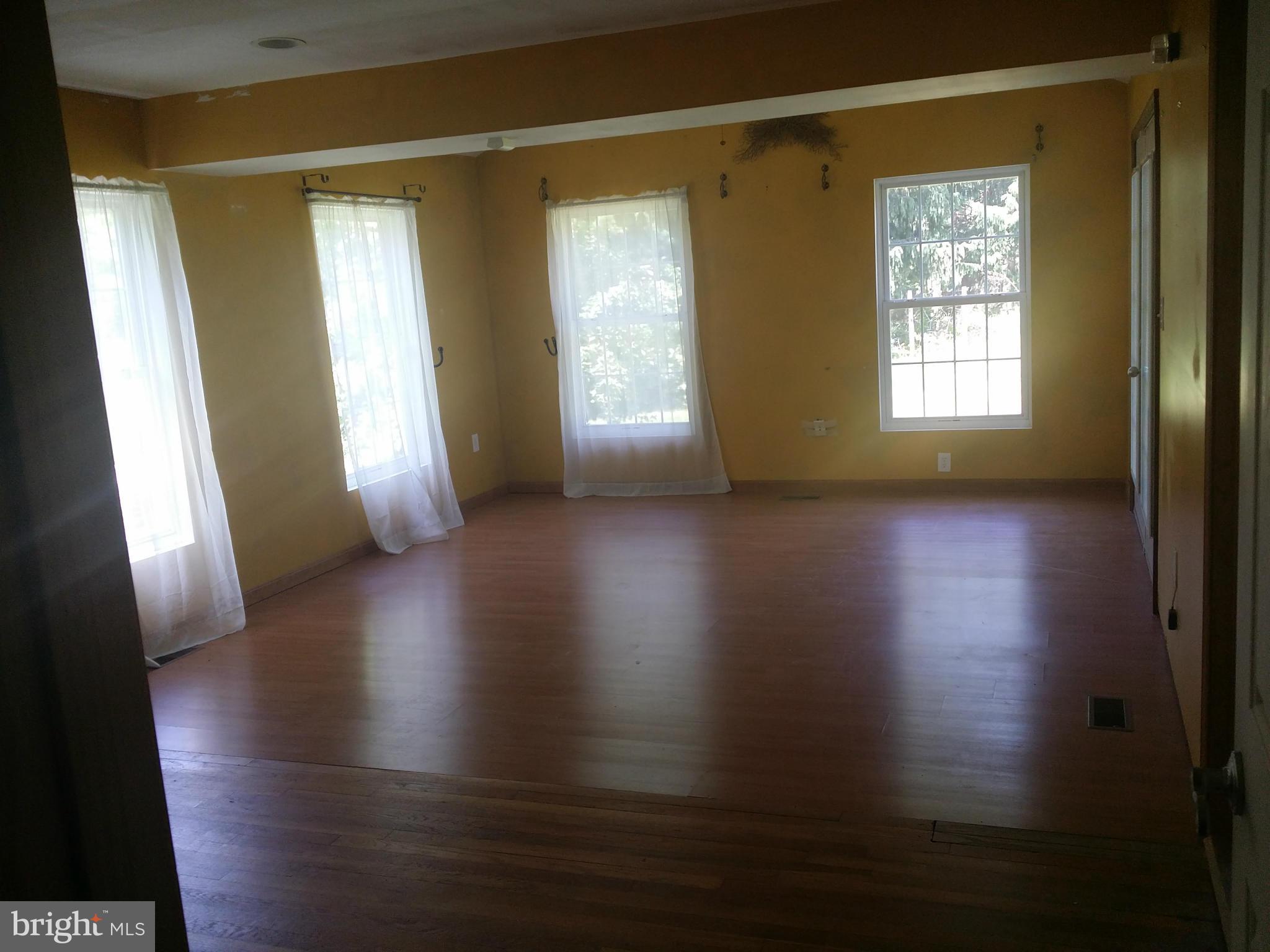 6724 Ford Road Frederick, MD 21702 - Photo 7 of 11 Bedroom (Master)