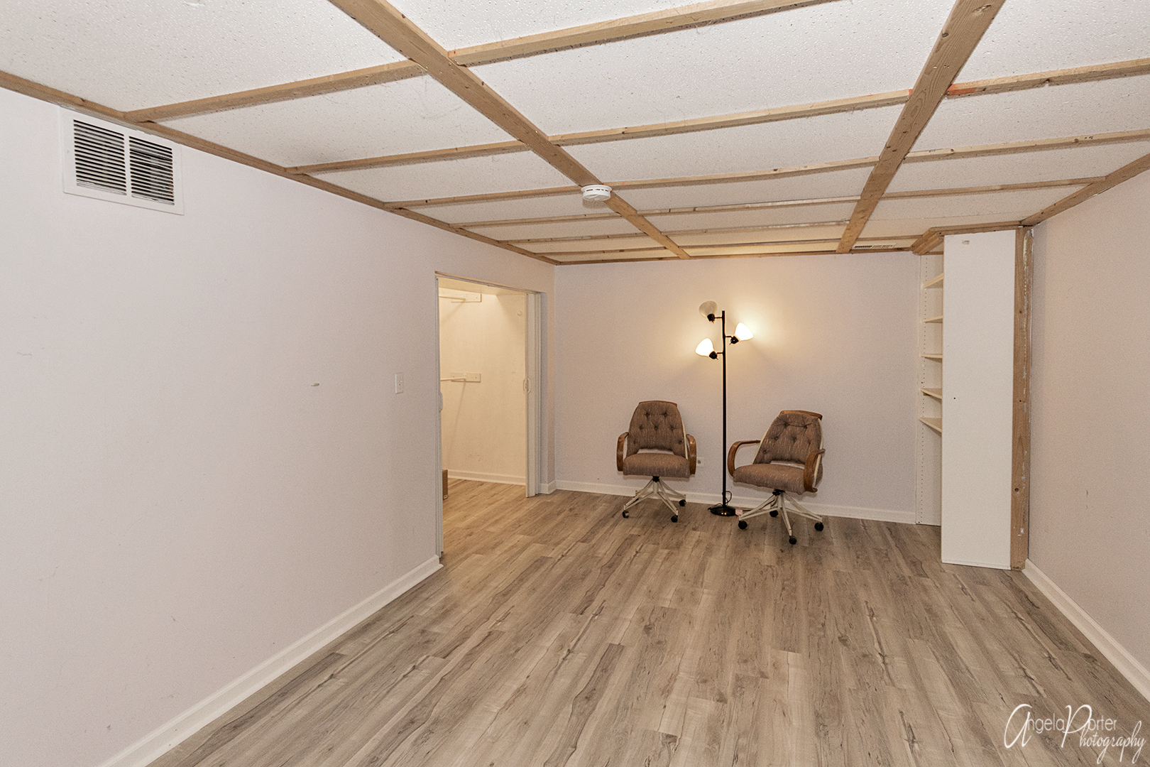 1811 Riverside Drive McHenry, IL 60051 - Photo 16 of 28 Gallery Image 16