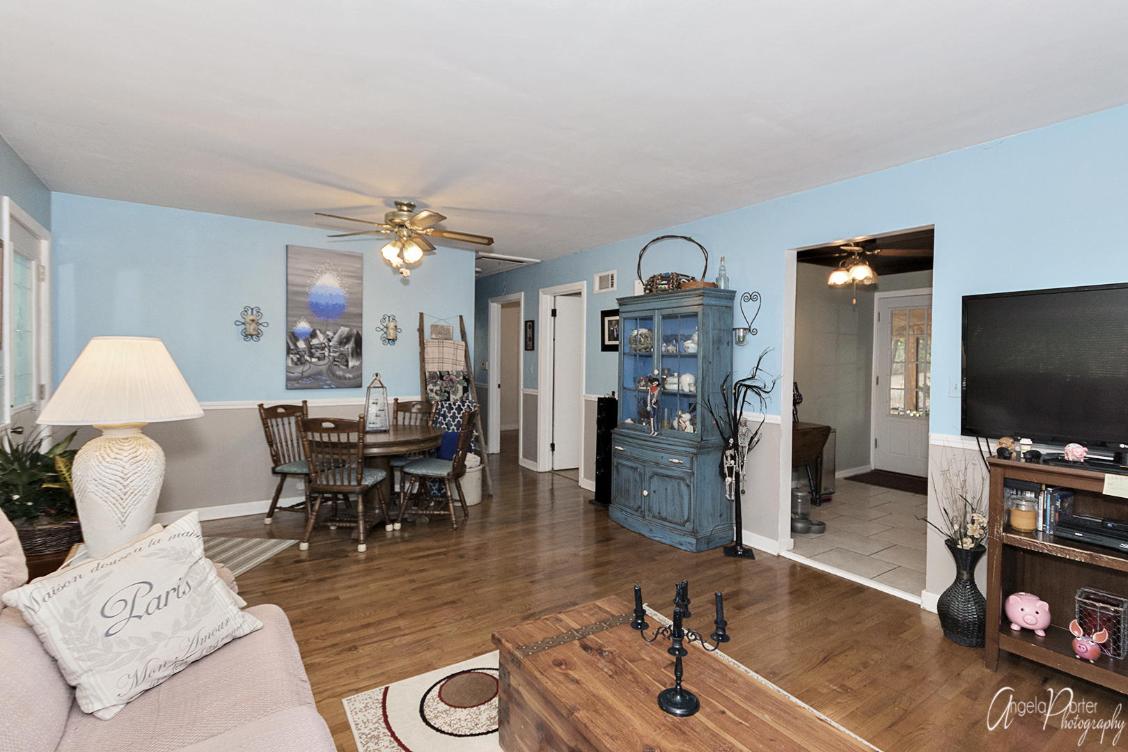 1811 Riverside Drive McHenry, IL 60051 - Photo 10 of 28 Gallery Image 10