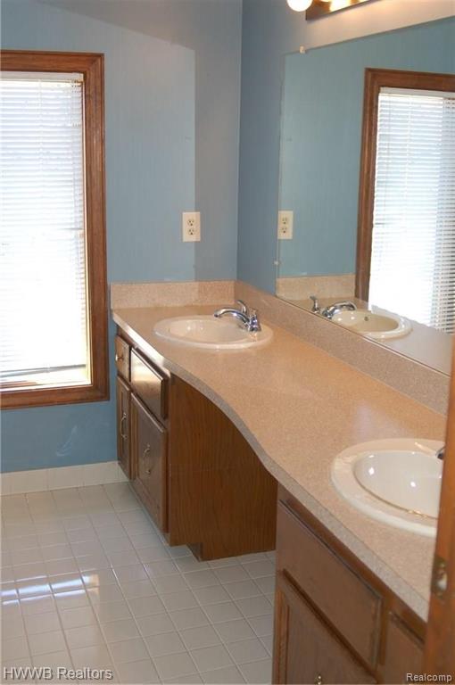 564 Sunlight Drive Rochester Hills, MI 48309 - Photo 42 of 47