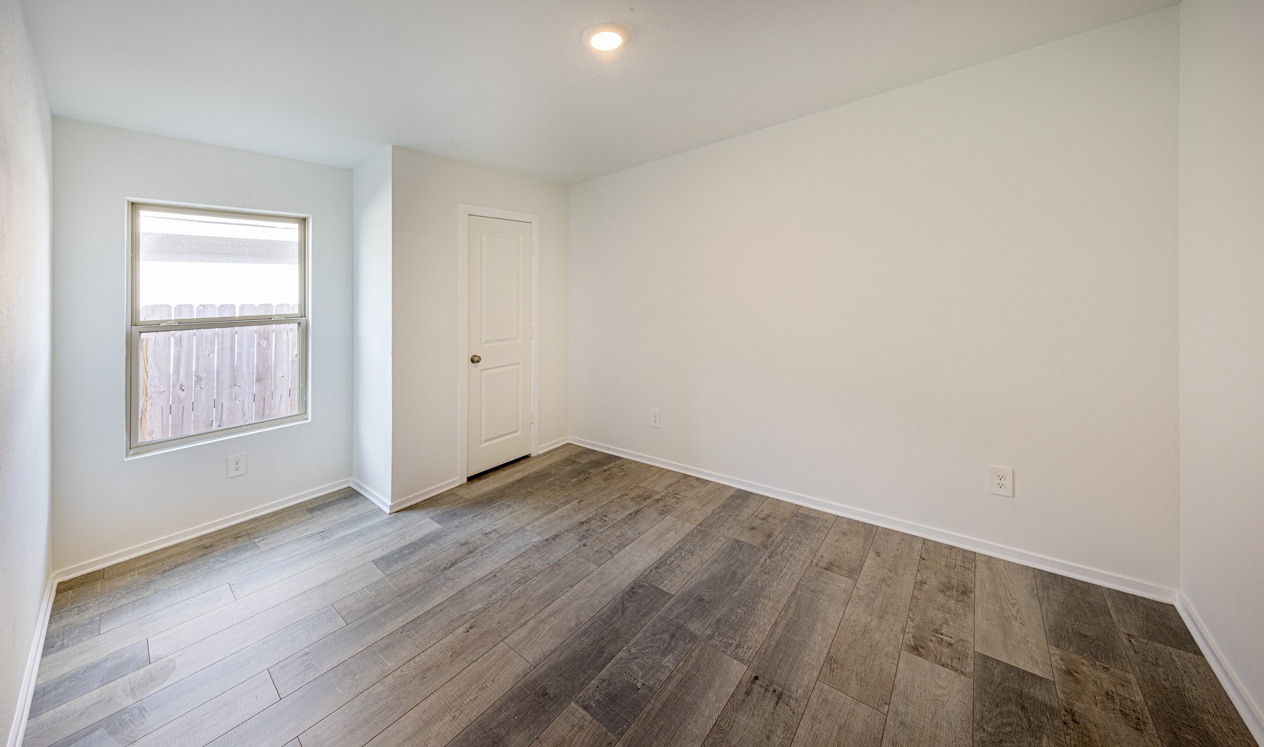 2430 Ridge Oak Drive Conroe, TX 77301 - Photo 32 of 38 Gallery Image 32