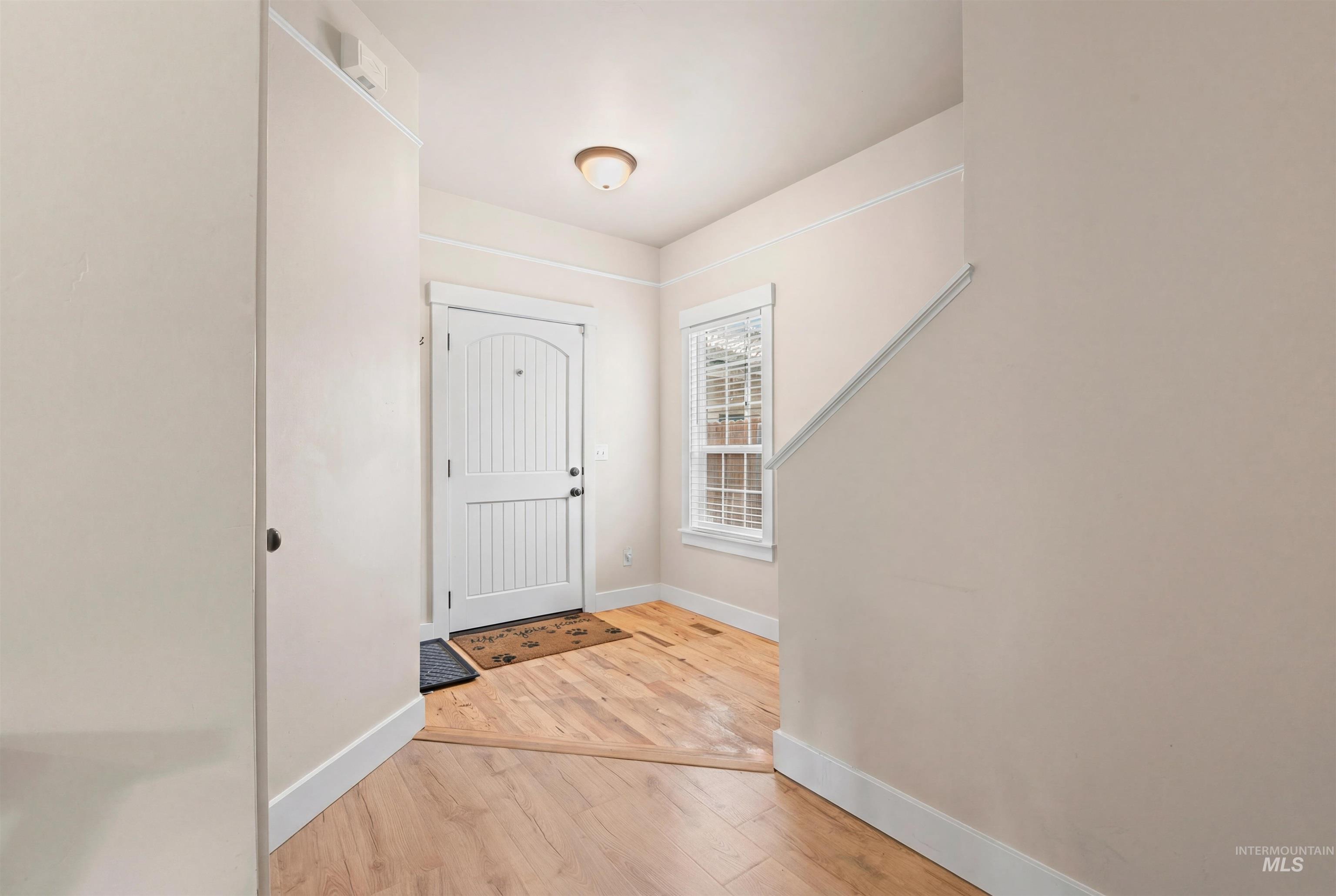 2586 North Mitchell Street Boise, ID 83704 - Photo 3 of 19