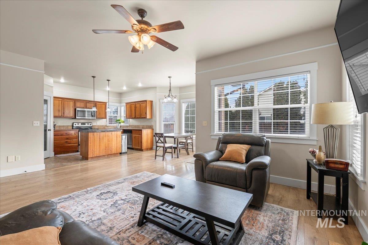 2586 North Mitchell Street Boise, ID 83704 - Photo 5 of 19