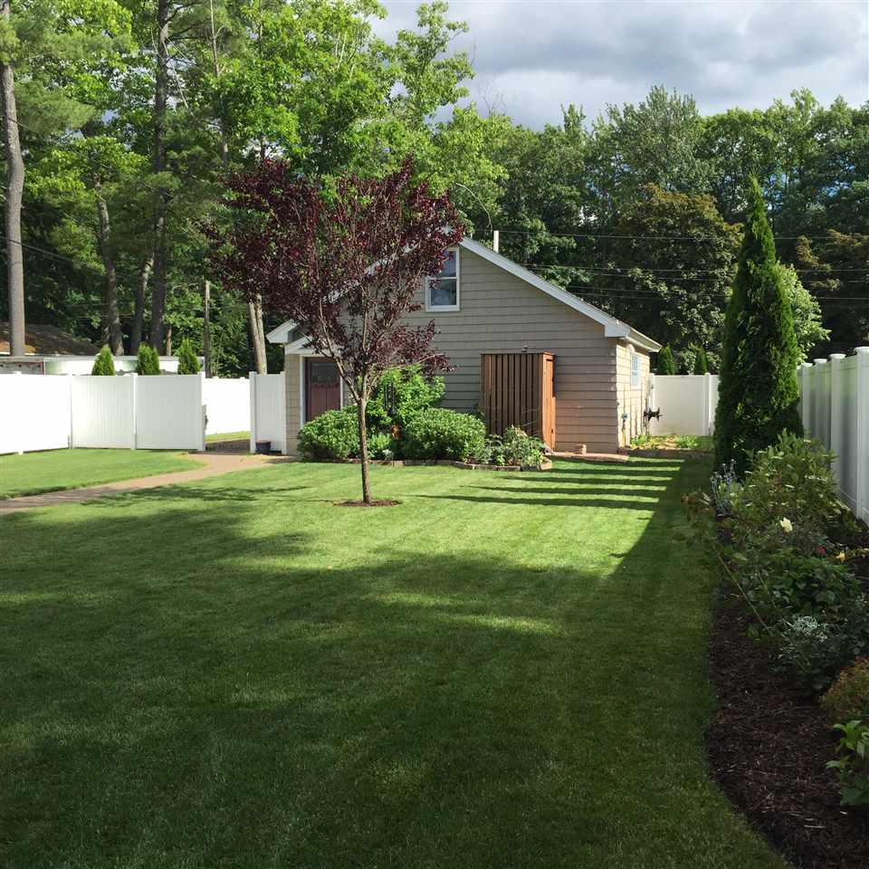 61 Harris Shore Road Gilford, NH 03249 - Photo 21 of 40