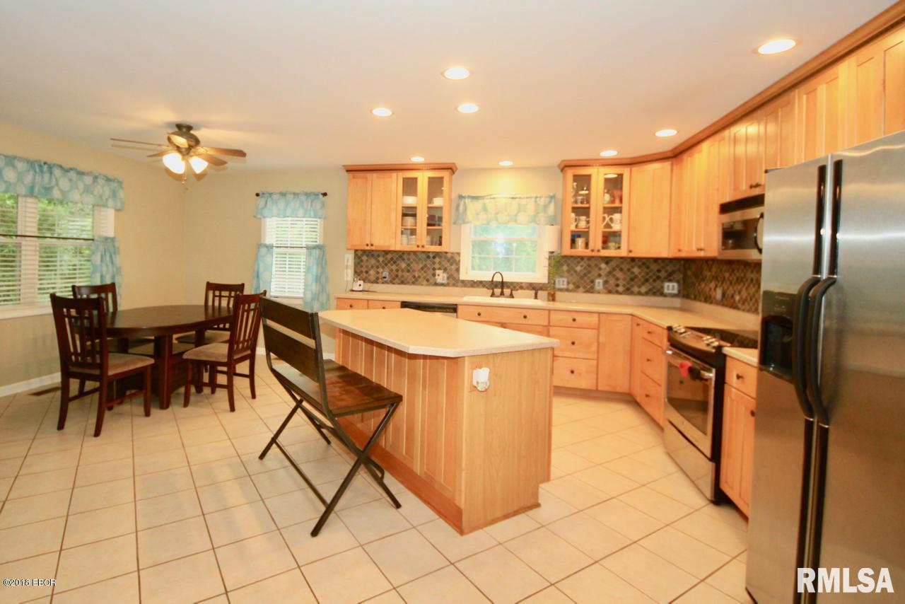 2050 North Reed Station Road Carbondale, IL 62901 - Photo 5 of 43