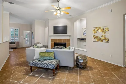 $455,000 | 2824 Lacompte Drive, Dallas, TX 75227