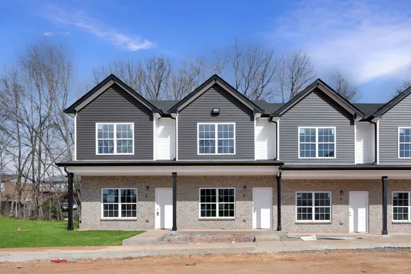 $1,400 | 2500 Tiny Town Road, Unit 2, Clarksville, TN 37042