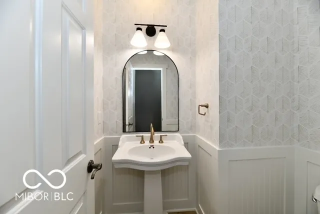 $995,000 | 13617 Creekridge Lane, Fishers, IN 46055