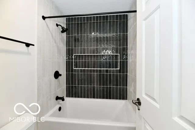 $995,000 | 13617 Creekridge Lane, Fishers, IN 46055