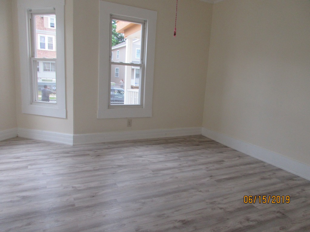 49 Montrose Street Springfield, MA 01109 - Photo 6 of 14 Gallery Image 6
