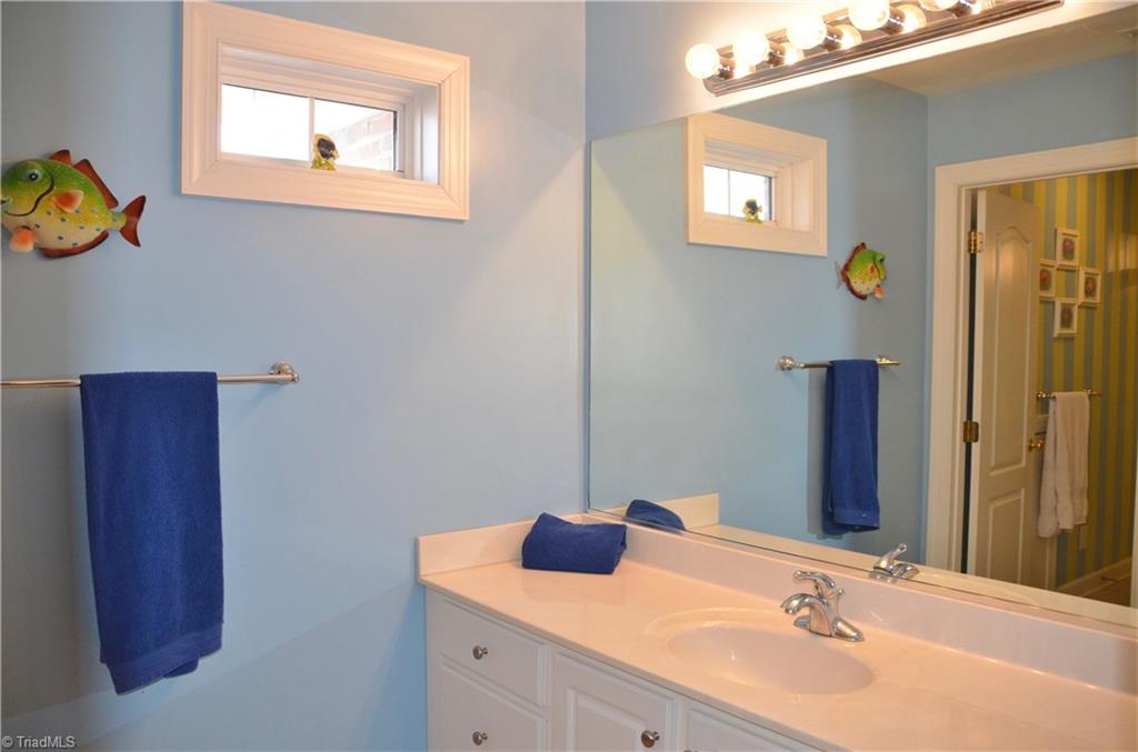 2704 Lunsford Road Summerfield, NC 27358 - Photo 19 of 30 Gallery Image 19